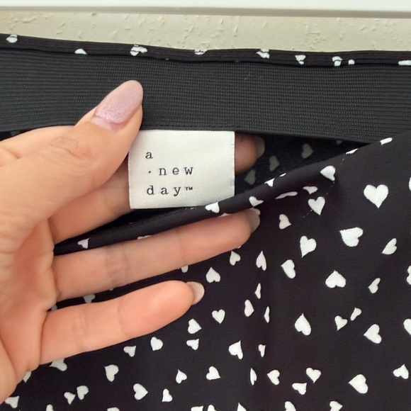 A New Day Black and White Patterned Maxi Skirt - Picture 2 of 3